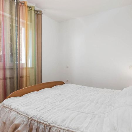 Pet Friendly Apartment In Icici With Wifi Екстер'єр фото