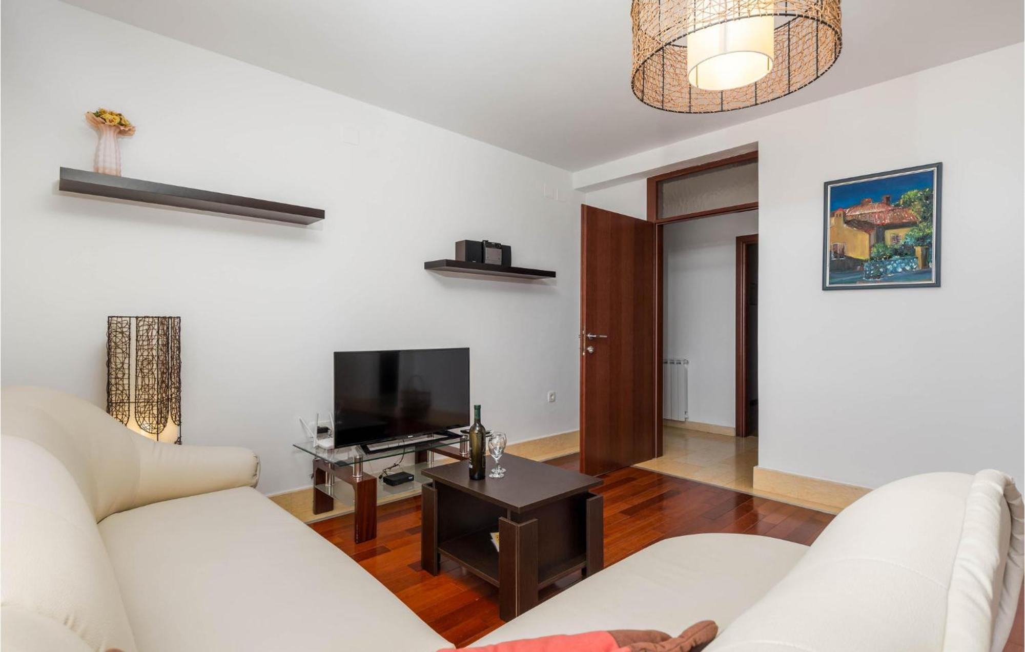 Pet Friendly Apartment In Icici With Wifi Екстер'єр фото